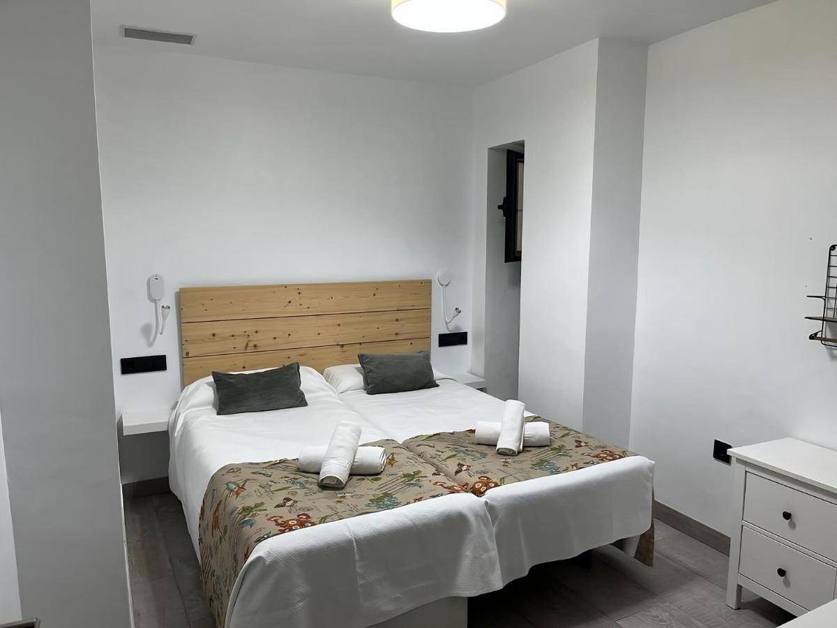 Apartamentos Living Sevilla Centro Maestranza Eksteriør bilde