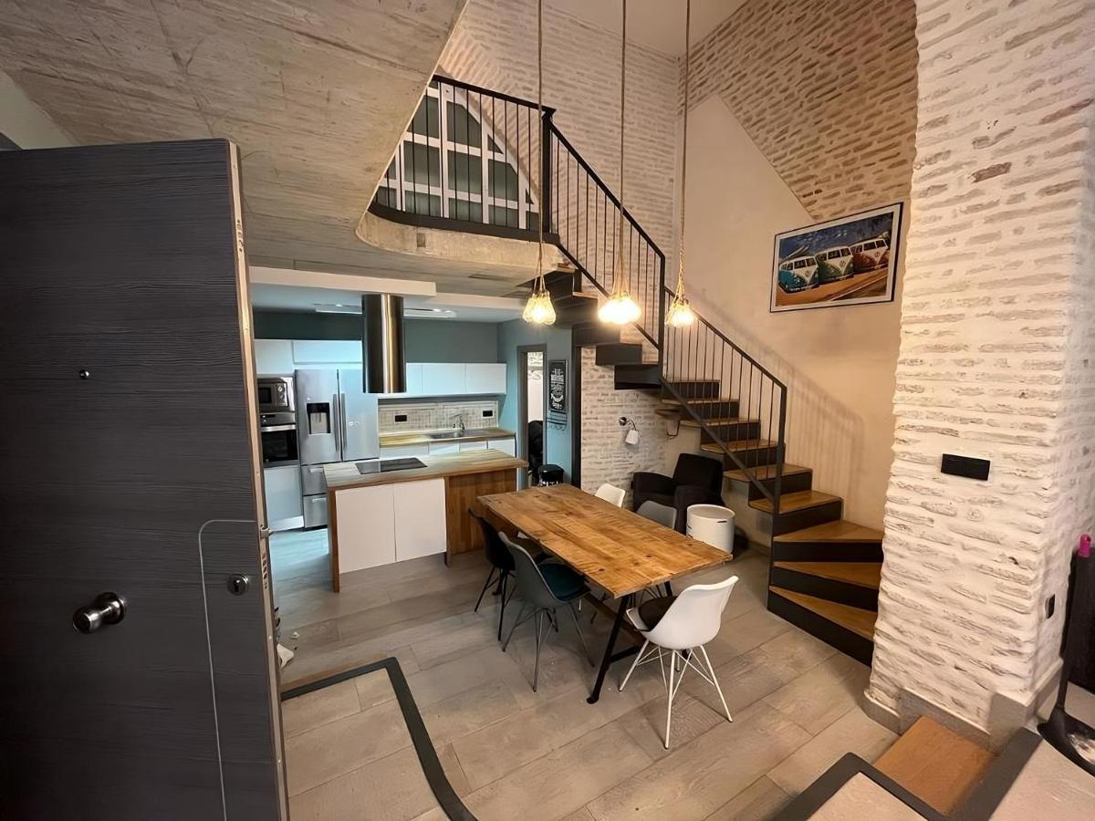 Apartamentos Living Sevilla Centro Maestranza Eksteriør bilde